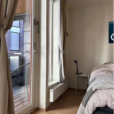 2-bedroom Seaside Apartman